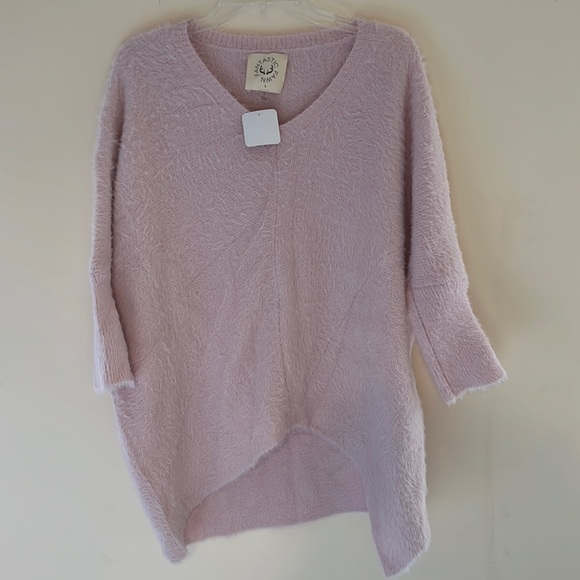 Fantastic Fawn Sweaters - Fantasy Fawn High Lo Fuzzy Tunic NWT